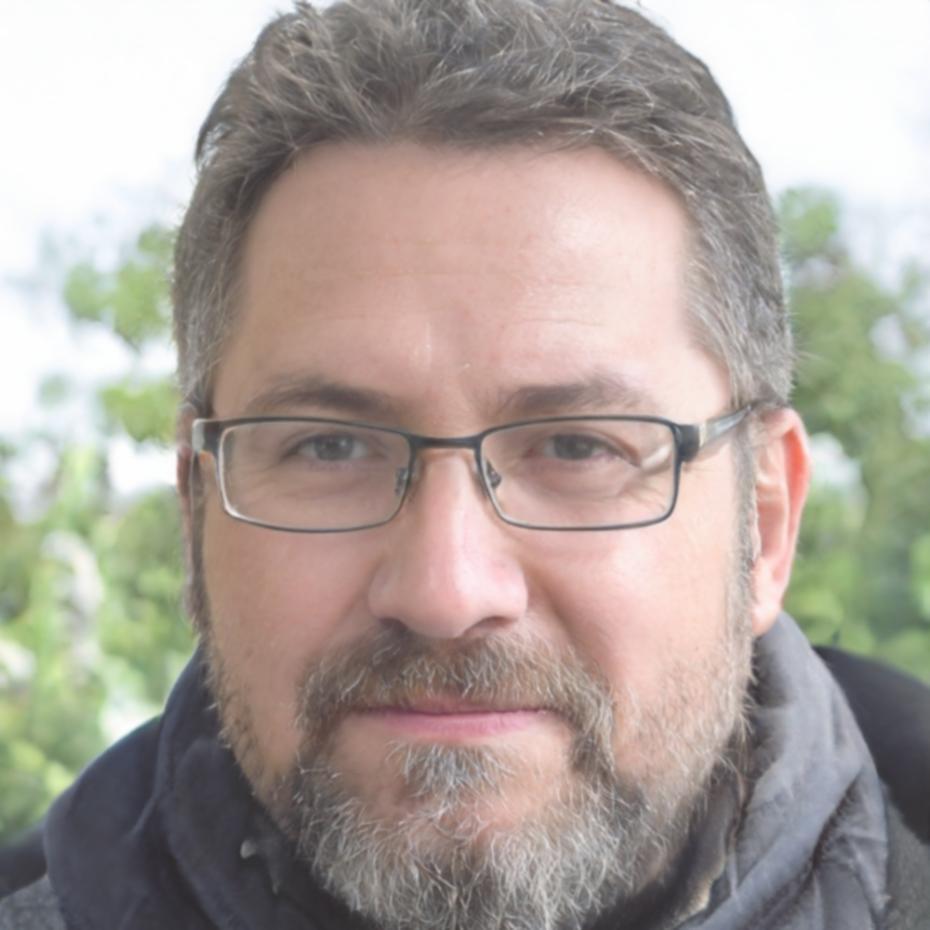 Leif Vandenberg, Senior Finanzanalyst bei luxeronviaq